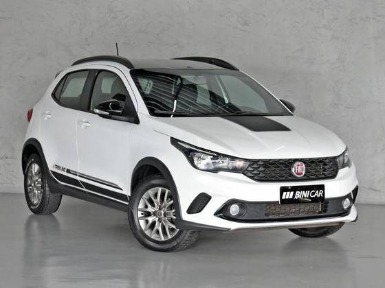 FIAT ARGO 1.3 FIREFLY FLEX TREKKING MANUAL FIAT ARGO 1.3 FIREFLY FLEX TREKKING MANUAL